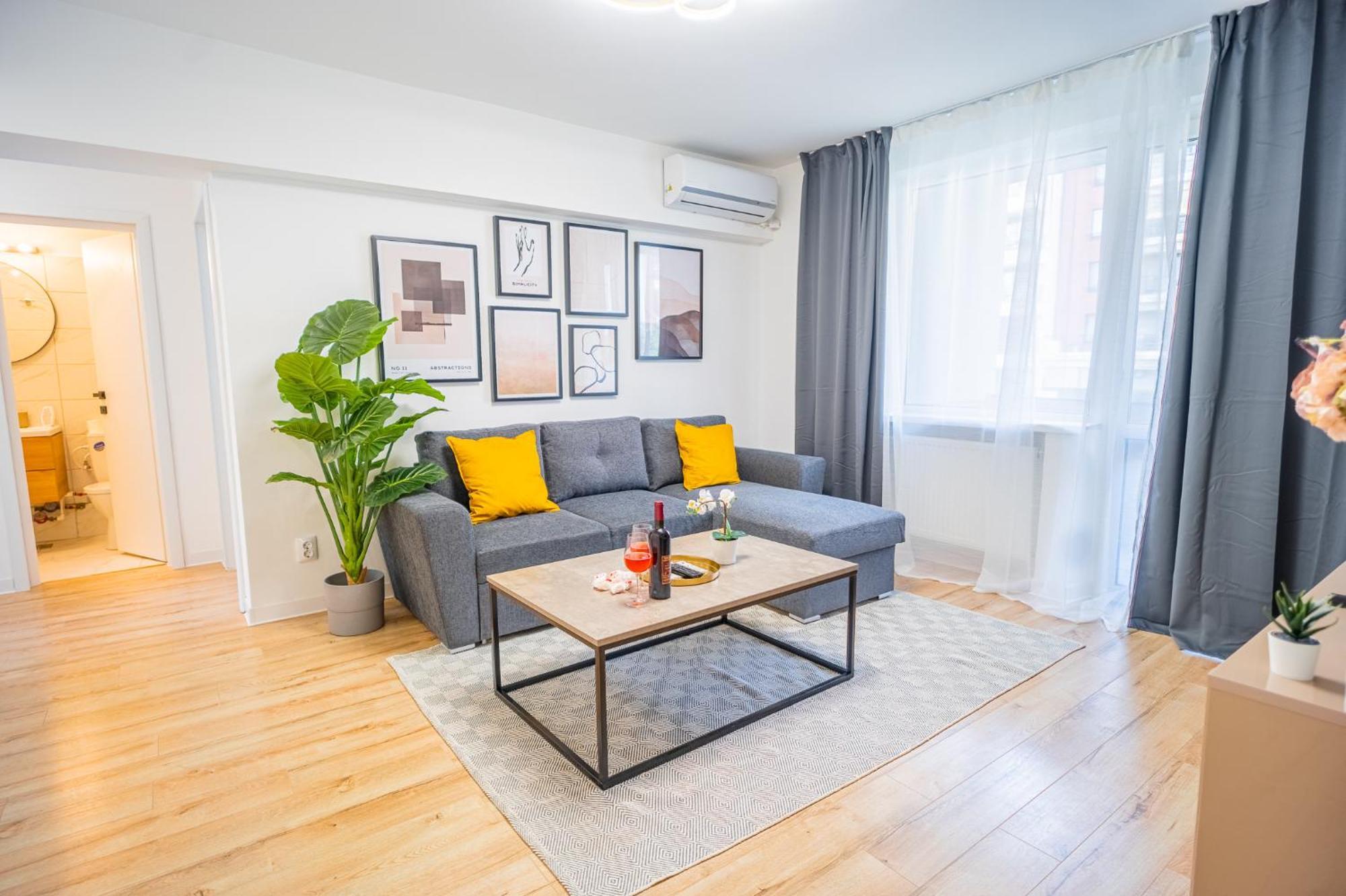 בוקרשט Spacious Newly Renovated 2Br Apartments With Balcony מראה חיצוני תמונה